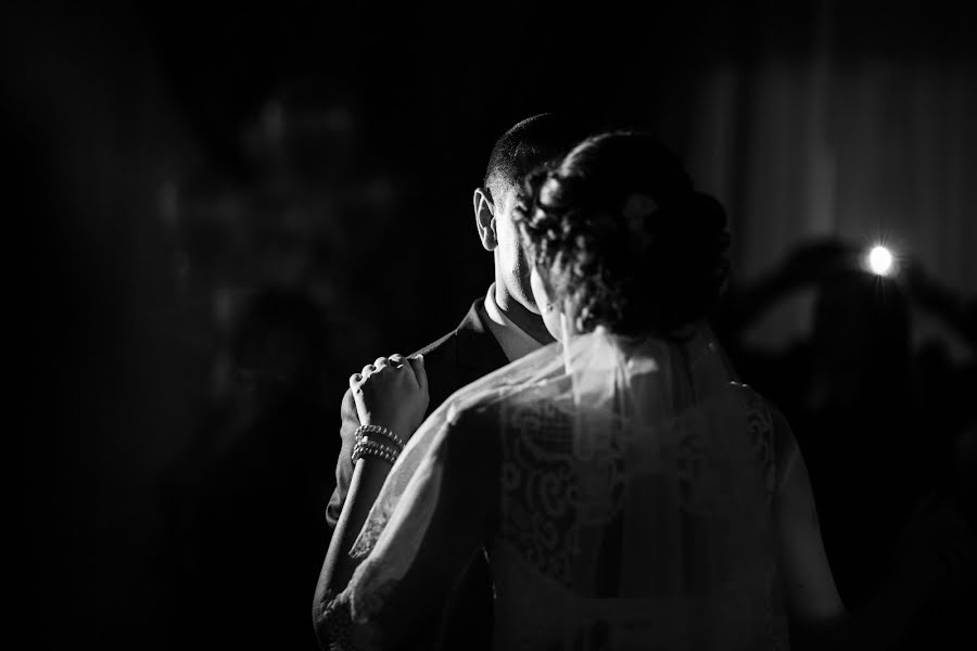 Fotógrafo de casamento Veronika Balasyuk (balasyuk). Foto de 6 de abril 2016