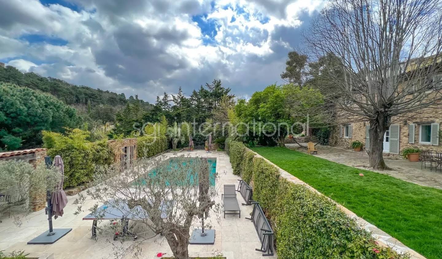 Villa avec piscine et terrasse La Garde-Freinet