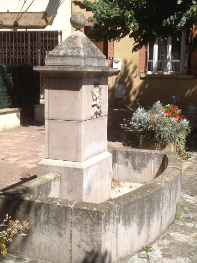 Fontaine Du Village