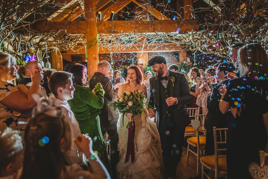 Wedding photographer Sara Kirkham (pixietteinthece). Photo of 14 March 2020