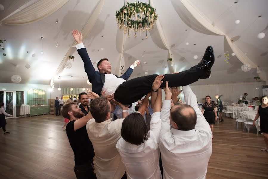 Wedding photographer Alex Pascariu (alexpascariu). Photo of 6 January 2020