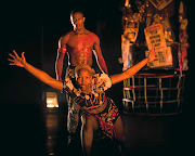 Thenjiwe Soxokoshe and Sunnyboy Motau perform a Dance Umbrella commissioned piece 'I am Not'. / Stephen Thomas