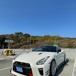 NISSAN GT-R R35