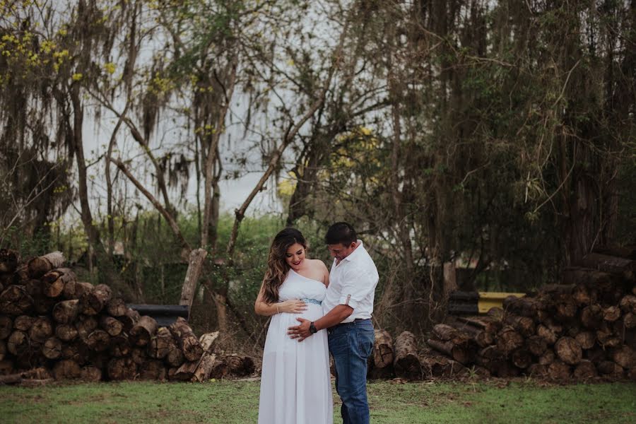 Fotógrafo de bodas Kevin Chavez (kevincanvas). Foto del 31 de enero 2017