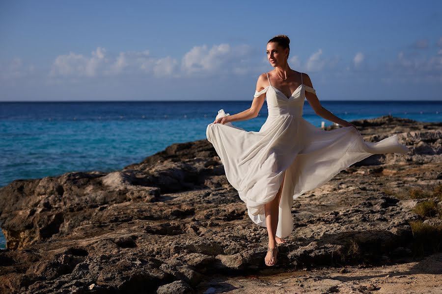 Wedding photographer Carlos Dzib (carlosdfarhiel). Photo of 14 June 2022