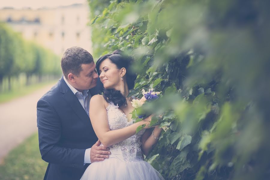 Fotografo di matrimoni Evgeniy Kirvidovskiy (kontrast). Foto del 11 luglio 2014