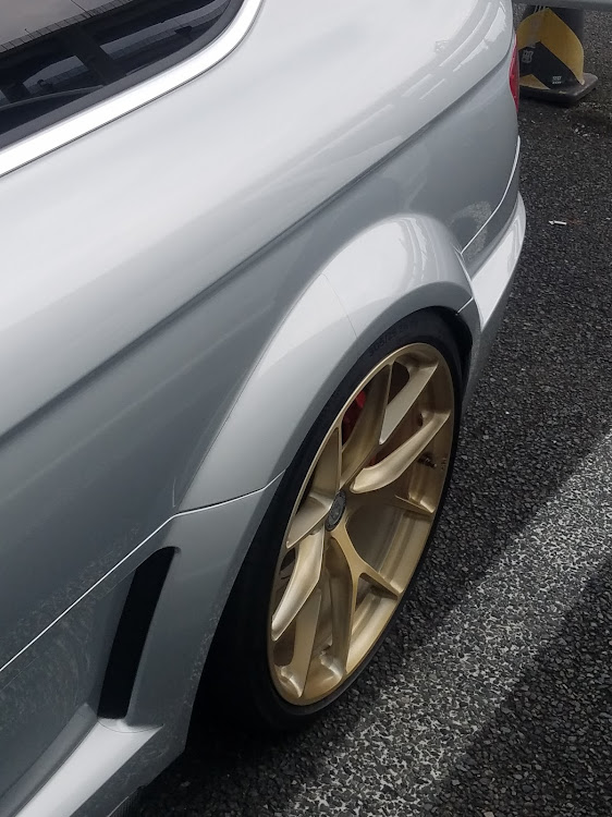 Cクラスの目指せPickUpCars・AMG・C63AMG・M156・w204に関するカスタム事例の投稿画像3枚目
