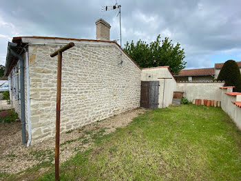 maison à Saint-Xandre (17)