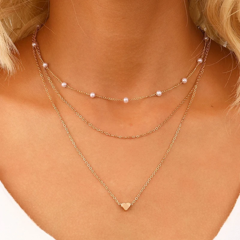 Retro Love parelketting, trendy, licht luxe, en temperamentvol. De perfecte ketting voor een stijlvolle en elegante uitstraling.