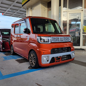 ピクシスメガ LA700A
