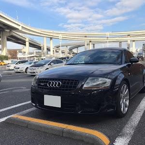 TT