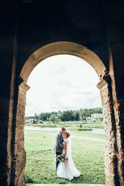 Svatební fotograf Olga Obukhova (obuhova30). Fotografie z 4.října 2017