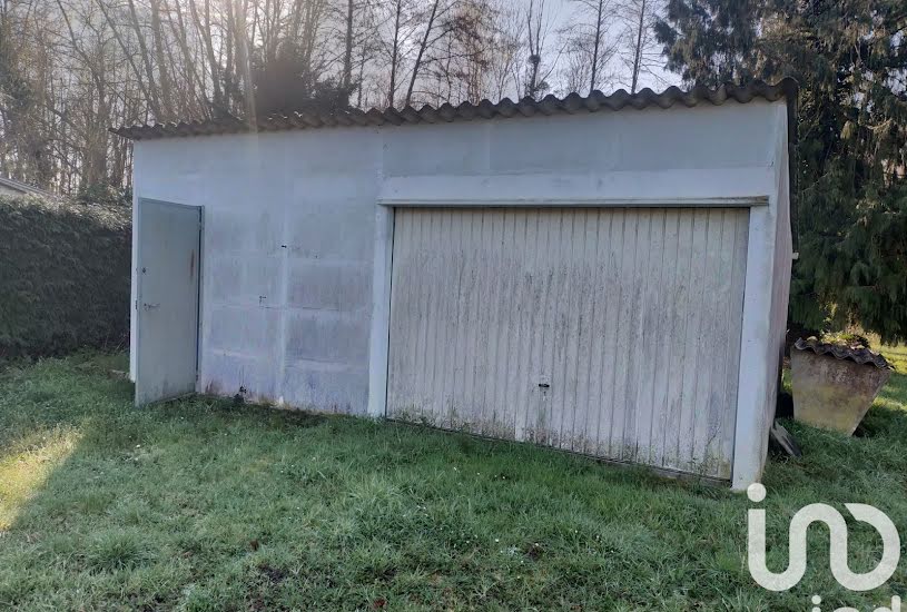  Vente Terrain à bâtir - 2 186m² à Saint-Hippolyte (37600) 