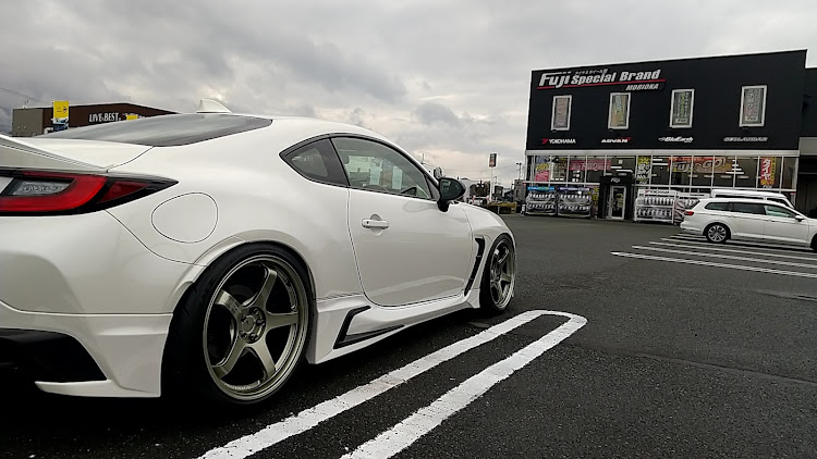 GR86のバルブキャップ紛失に関するカスタム事例の投稿画像1枚目