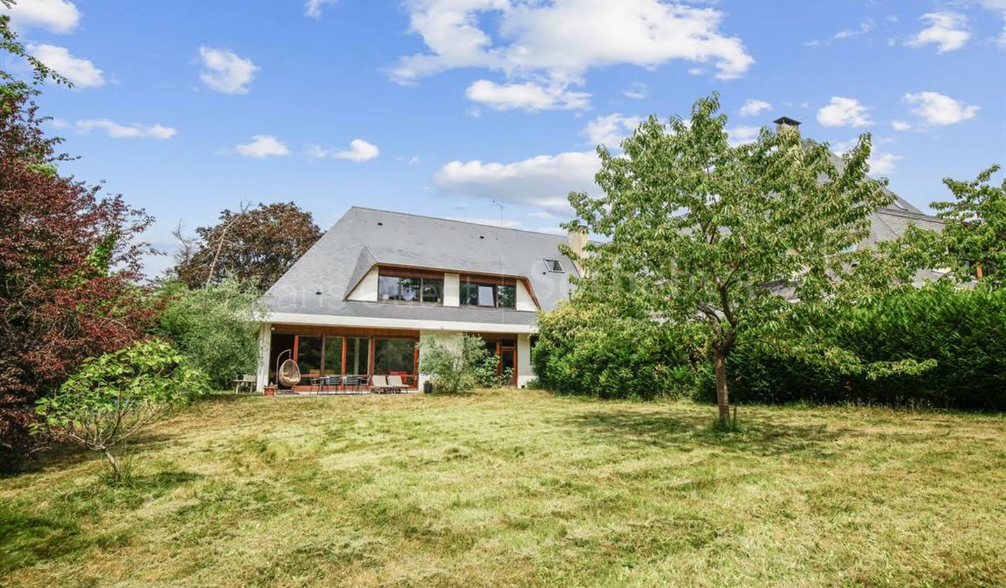 House with garden and terrace Versailles