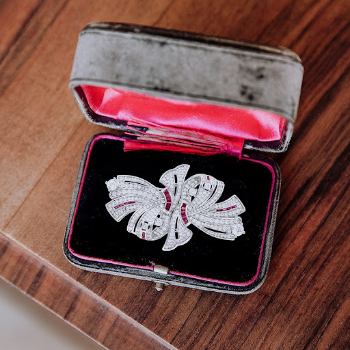 Title 3, High Grade Detachable Double Clip Bow Brooch. E...