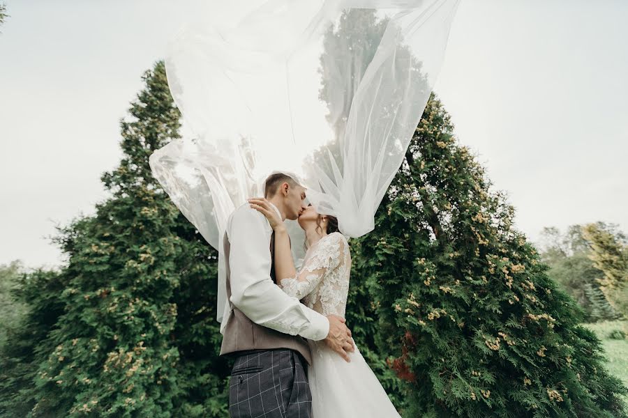 Fotografo di matrimoni Artem Vecherskiy (vecherskiyphoto). Foto del 18 dicembre 2019