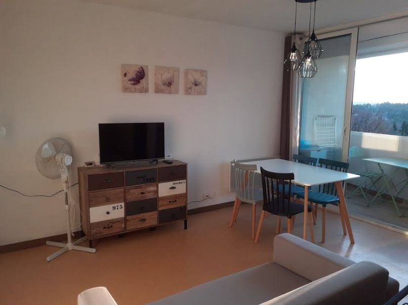 Vente appartement 2 pièces 27 m² à Gréoux-les-Bains (04800), 99 500 €