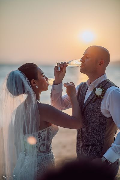 Fotografo di matrimoni Chayutpong Chirasuk (tooncandid). Foto del 13 giugno 2019