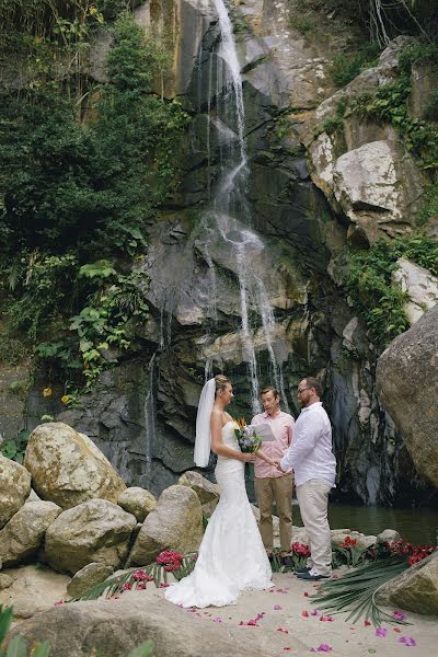 Fotógrafo de bodas Evgeniya Kostyaeva (evgeniakostiaeva). Foto del 13 de abril 2016