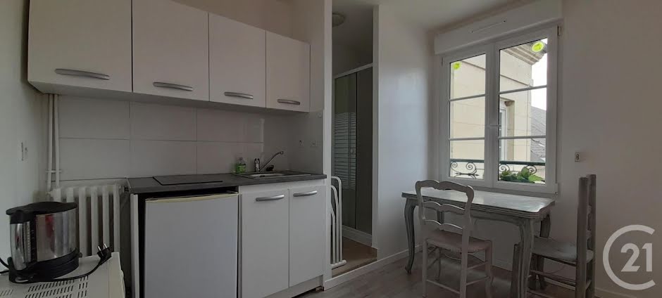 Location meublée appartement 1 pièce 18 m² à Soissons (02200), 480 €
