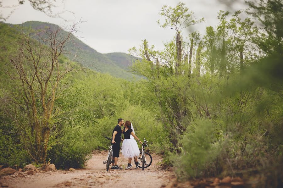 Wedding photographer Xochilt Calderon (xochiltcalderon). Photo of 11 September 2015