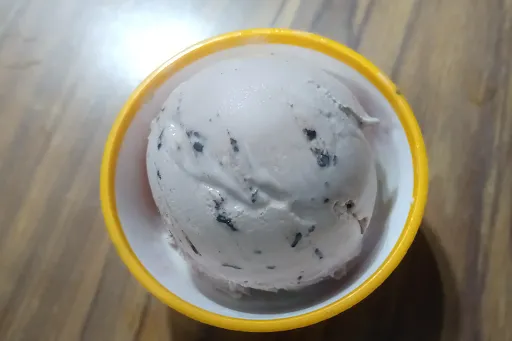 Choco Chips Ice Cream