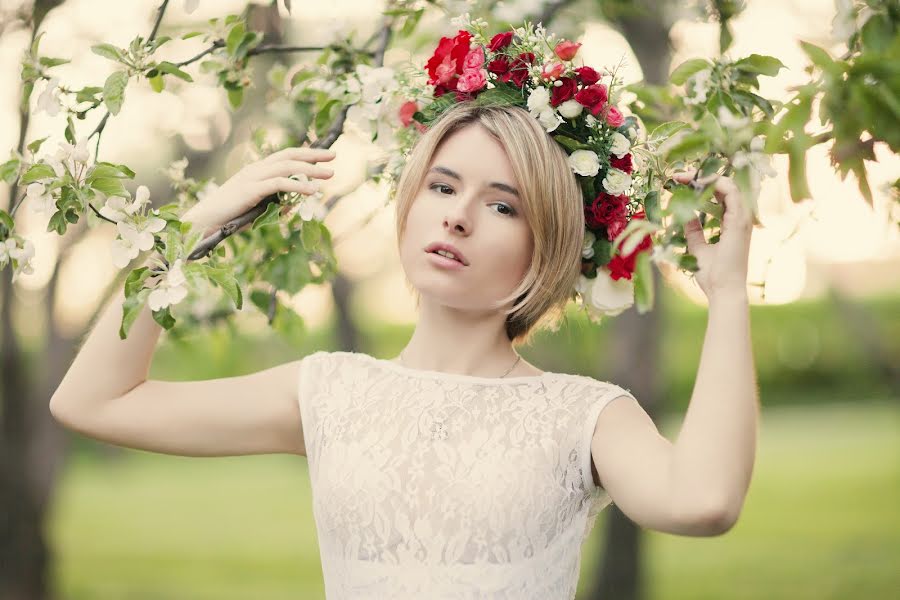 Wedding photographer Yana Slavinskaya (sentyabryaka). Photo of 29 May 2014