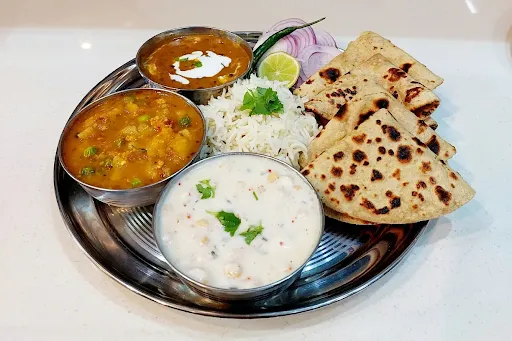 Tawa Roti Thali