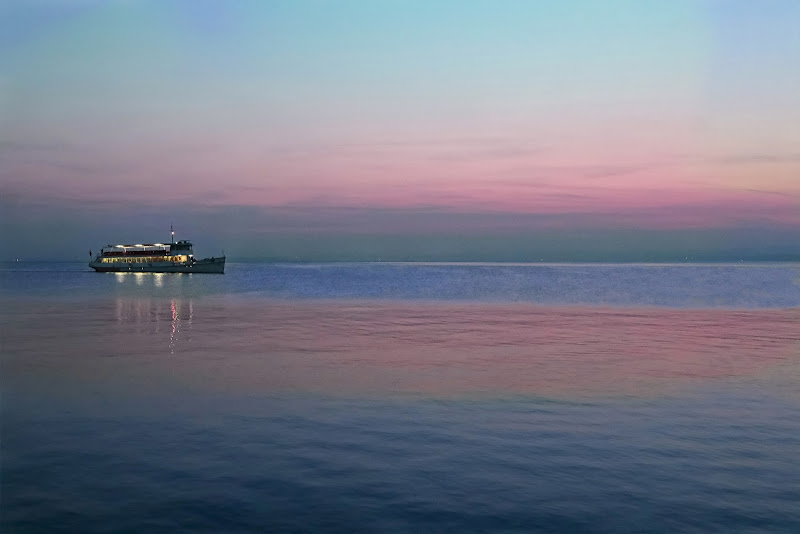 L' acqua al tramonto di Hello