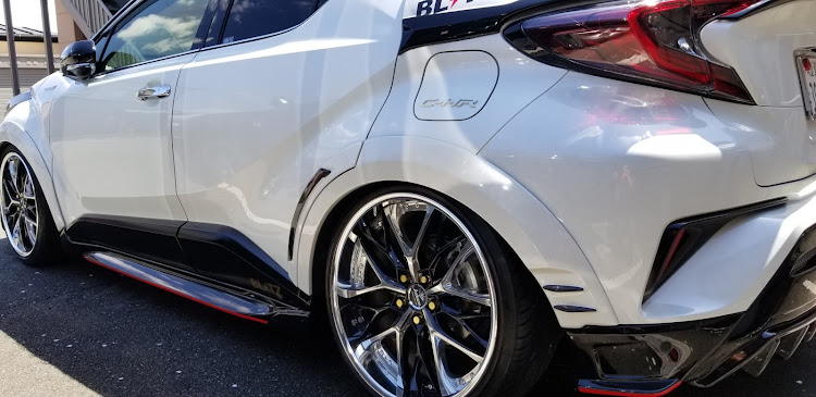 C-HRの2020ロゼ・C-HR・スパシャン・ハリアー・洗車に関するカスタム事例の投稿画像10枚目