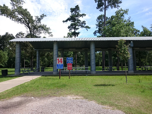 Deussen Park Pavilion 14