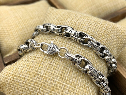 Title 4, Mens Retro Bracelet with Six Character True Wo...