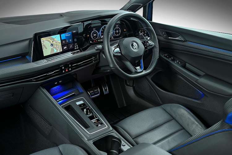 Tech-rich cabin features supportive Nappa leather R sport seats.