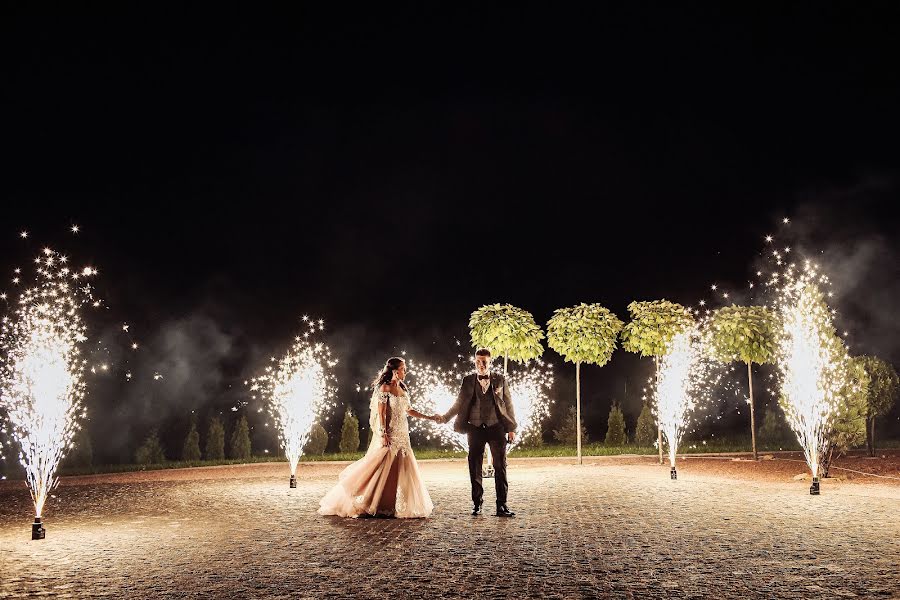 Wedding photographer Andrey Gelevey (lisiy181929). Photo of 1 February 2019