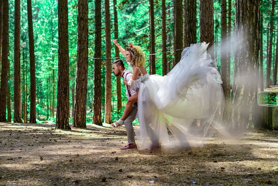 Fotógrafo de casamento Selçuk Yılmaz (ylmaz). Foto de 24 de agosto 2019