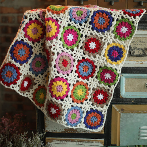 Title 4, Knitted Crocheted Blanket Woven Round Core Tabl...