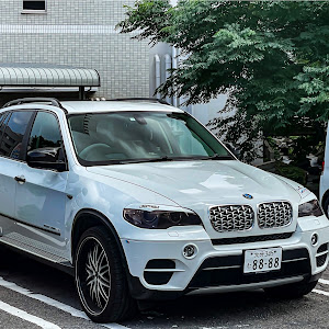 X5 E70