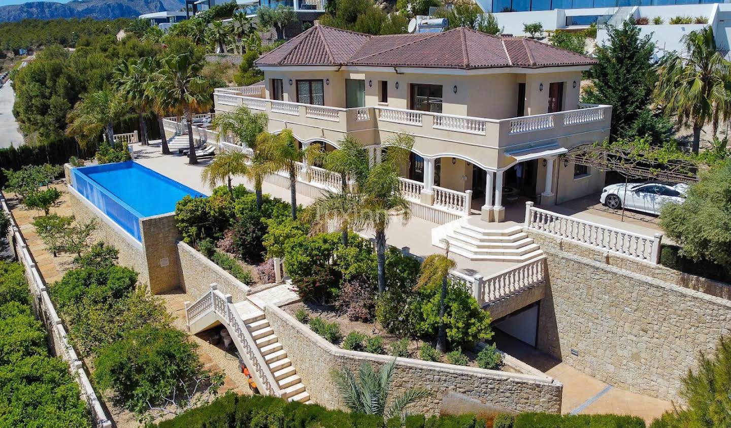 Maison avec terrasse Calp