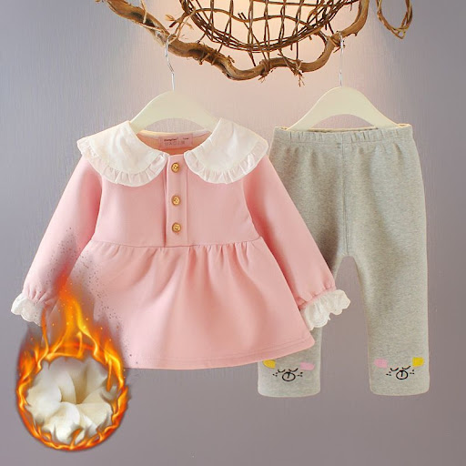 Title 2, Girls autumn clothes set. Stylish and comforta...