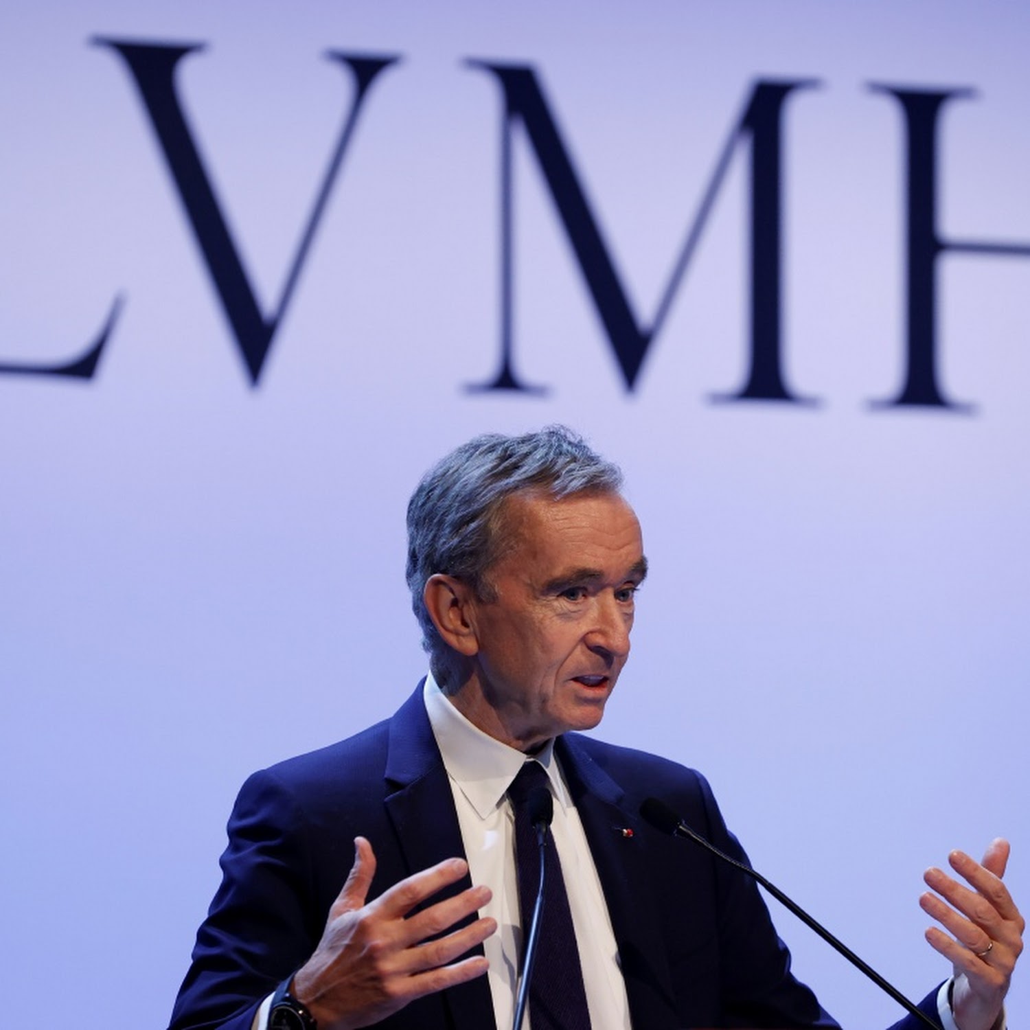 LVMH names new Louis Vuitton CEO, puts Arnault daughter in charge