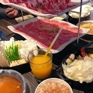 肉多多火鍋