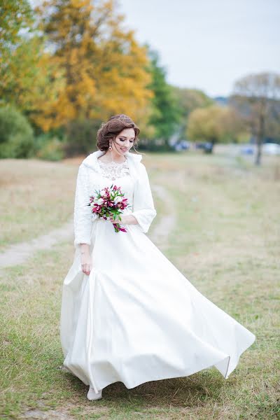 Fotografo di matrimoni Olesya Chernenkaya (olesyachern). Foto del 12 ottobre 2016