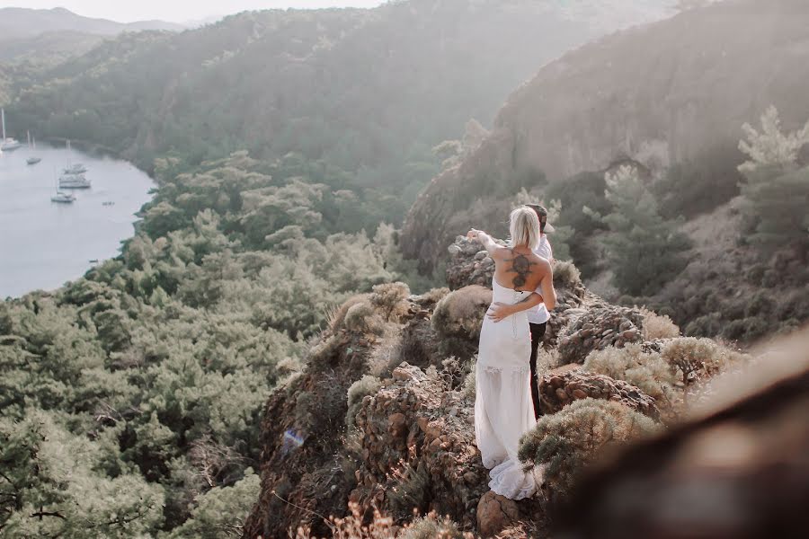 Fotógrafo de casamento Hüseyin Tekin (huseyin). Foto de 26 de fevereiro 2019