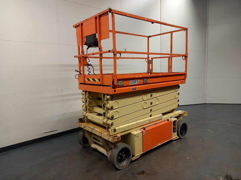 Picture of a JLG 10RS