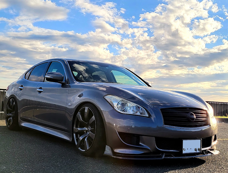 フーガの今までに所有した車でNo.1は？・なつかしい過去車・スポーツセダン・曲線美・R35ホイール流用に関するカスタム事例の投稿画像4枚目