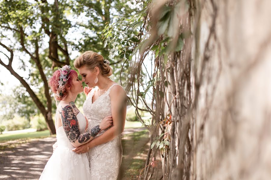 Fotógrafo de casamento Sonja Siikanen (sonjasphoto). Foto de 28 de outubro 2019