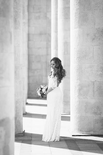 Photographe de mariage Oksana Peshkova (ksyuhich). Photo du 2 août 2016