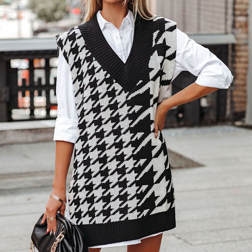 Title 2, Houndstooth V-Neck Loose Knit Vest
