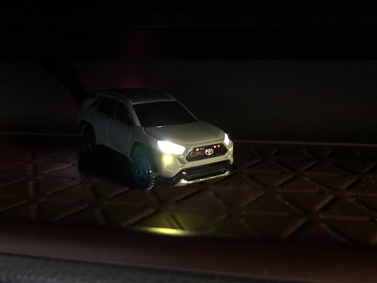 RAV4のドリンクホルダーに関するカスタム事例の投稿画像2枚目